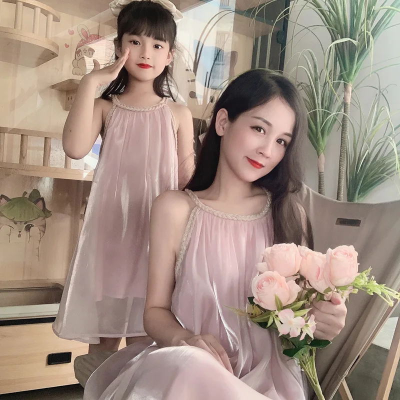 Parent-child Clothing 2026 New Summer Mother Daughter Fashion Dress Pearlescent Flowing Princess Dress Children Formal Dress