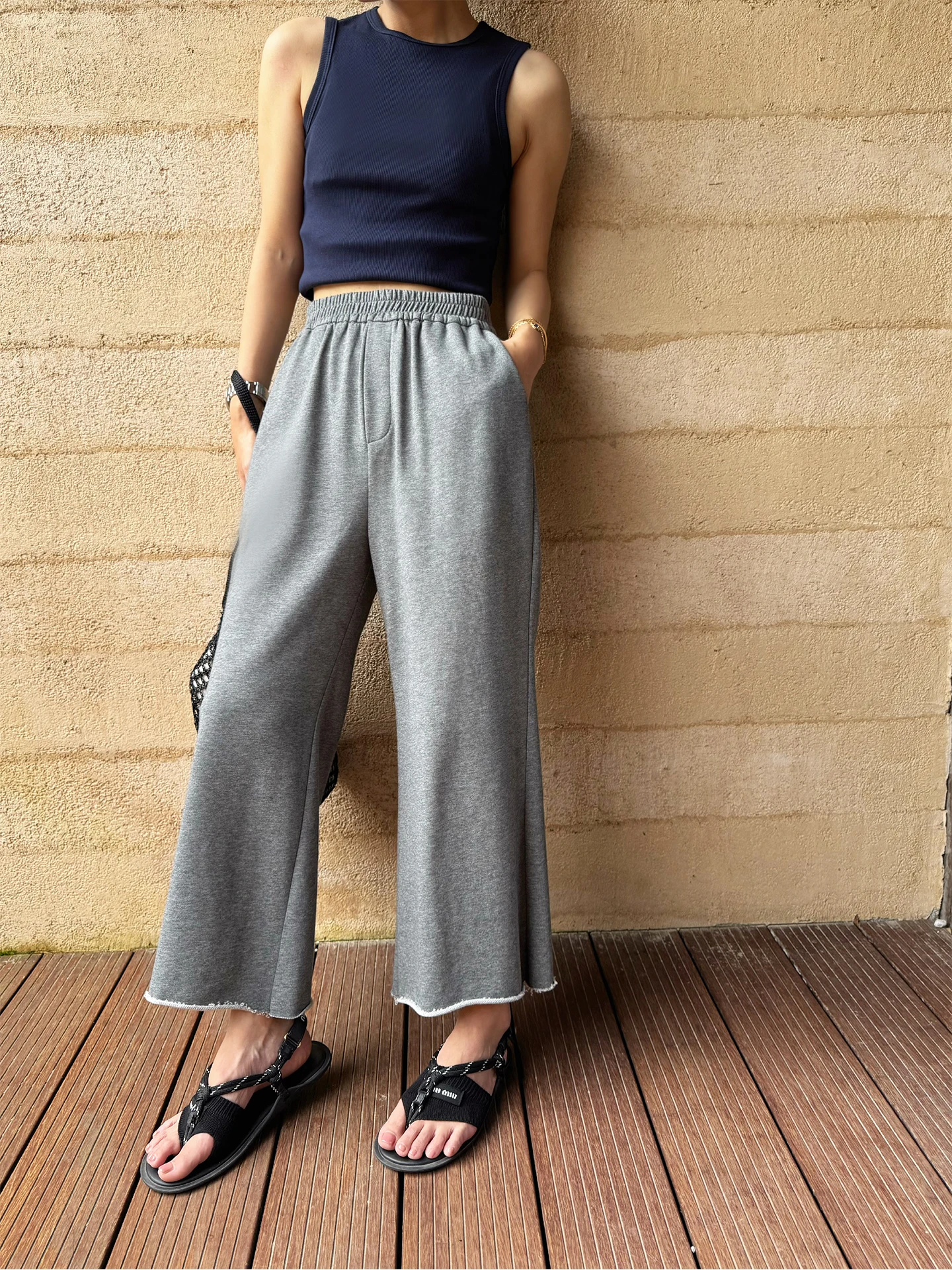 

Брюки свободного кроя с эффектом похудения, королевский синий цвет, повседневные, матовый дизайн, для поездок на работу, с высокой талией, из полиэстера и хлопка.