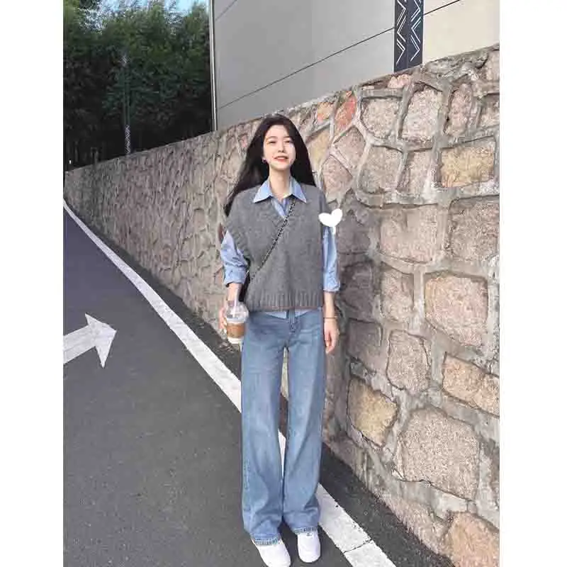 Fashion Korean Gray Sleeveless Elegant Knitted Women's Sweater Vest Sweet Solid Casual V Neck Tank Top Spring Autumn New 9702 image 5