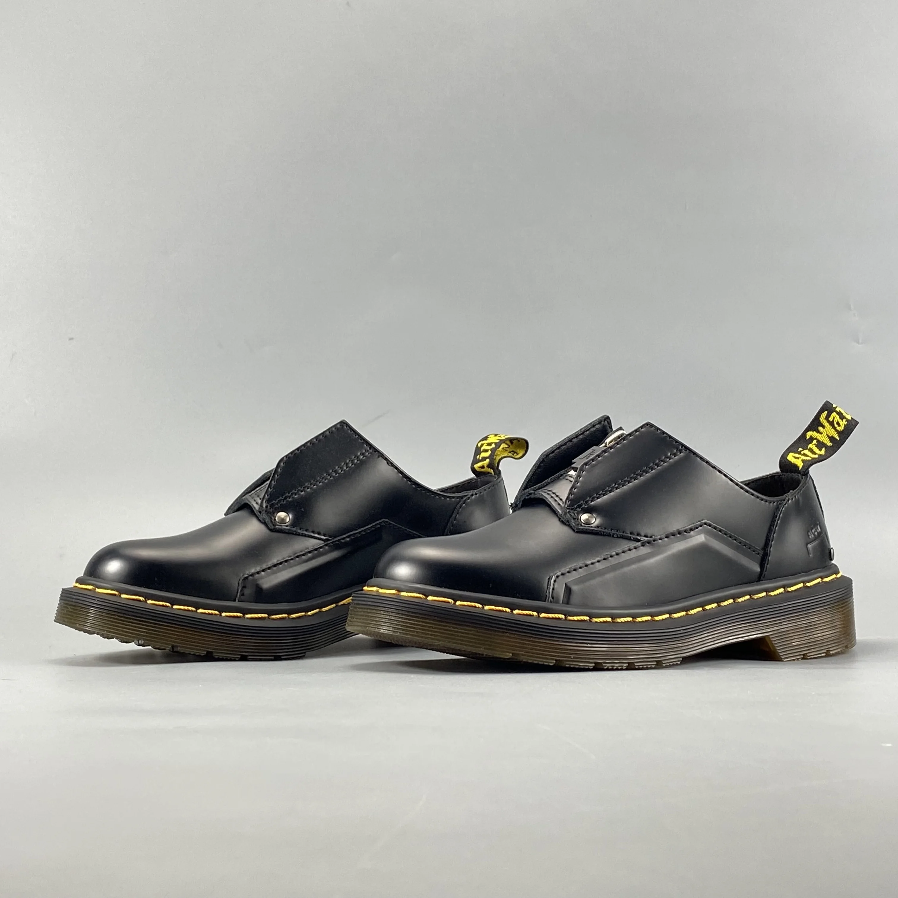 

Fashion tassel shoes for men and women business work casual shoes thick soles and low-cut men's shoes non-slip luxury out shoes