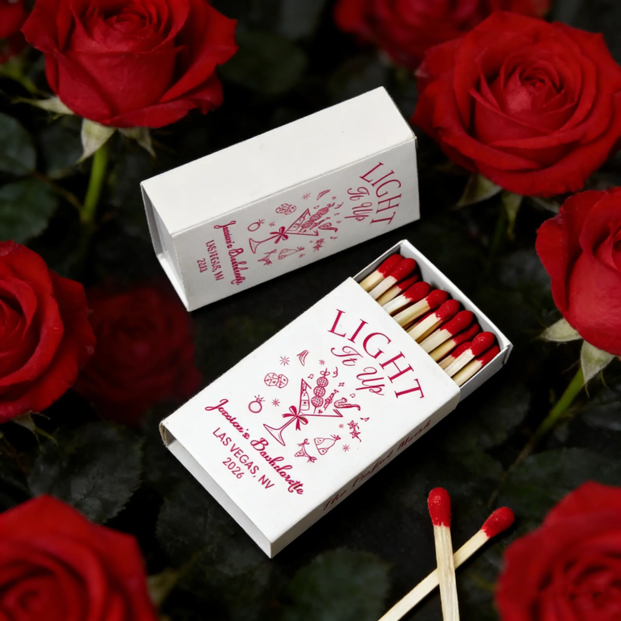 

Персонализированные спичечные коробки для девичника "Light It Up" – Розовые сувениры на заказ для девичника и подарки для девичника 2026