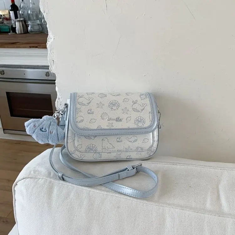 

Women's Casual Minimalist Saddle Bag - Small Crossbody Bag, Convertible Shoulder & Handbag, Perfect for Daily Use