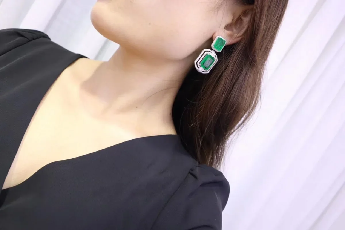 Ruif Special Luxury 925 Silver Lab Create Emerald Earrings for Women Platinum Plating High Jewerly Important Occasion