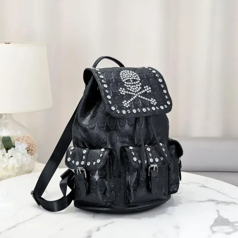 

New Black Backpack Halloween Personalized Skull Head Rivet Diamond Inlay European American Leisure Fashion Niche Design Backpack