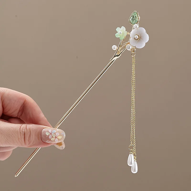 Women's Elegant Flower Hairpin with Blue Flower Tassel