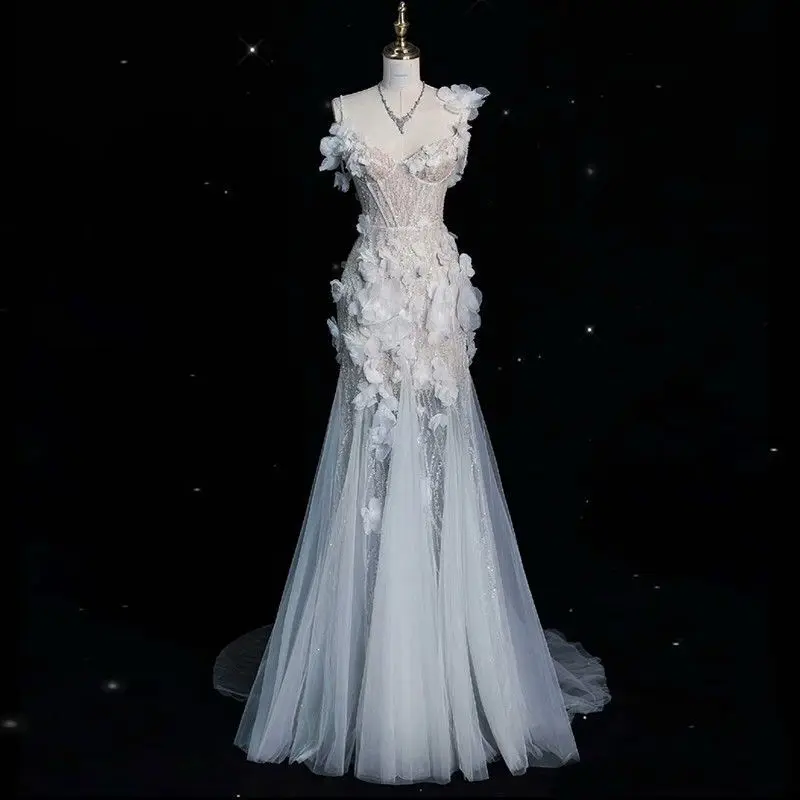 Weiße Abendkleider für Damen, High-End-Luxus-Nischen-Hochzeitskleid für Erwachsene, Toasten, schweres Handwerk, Party, elegantes Kleid, Brautjungfernkleid