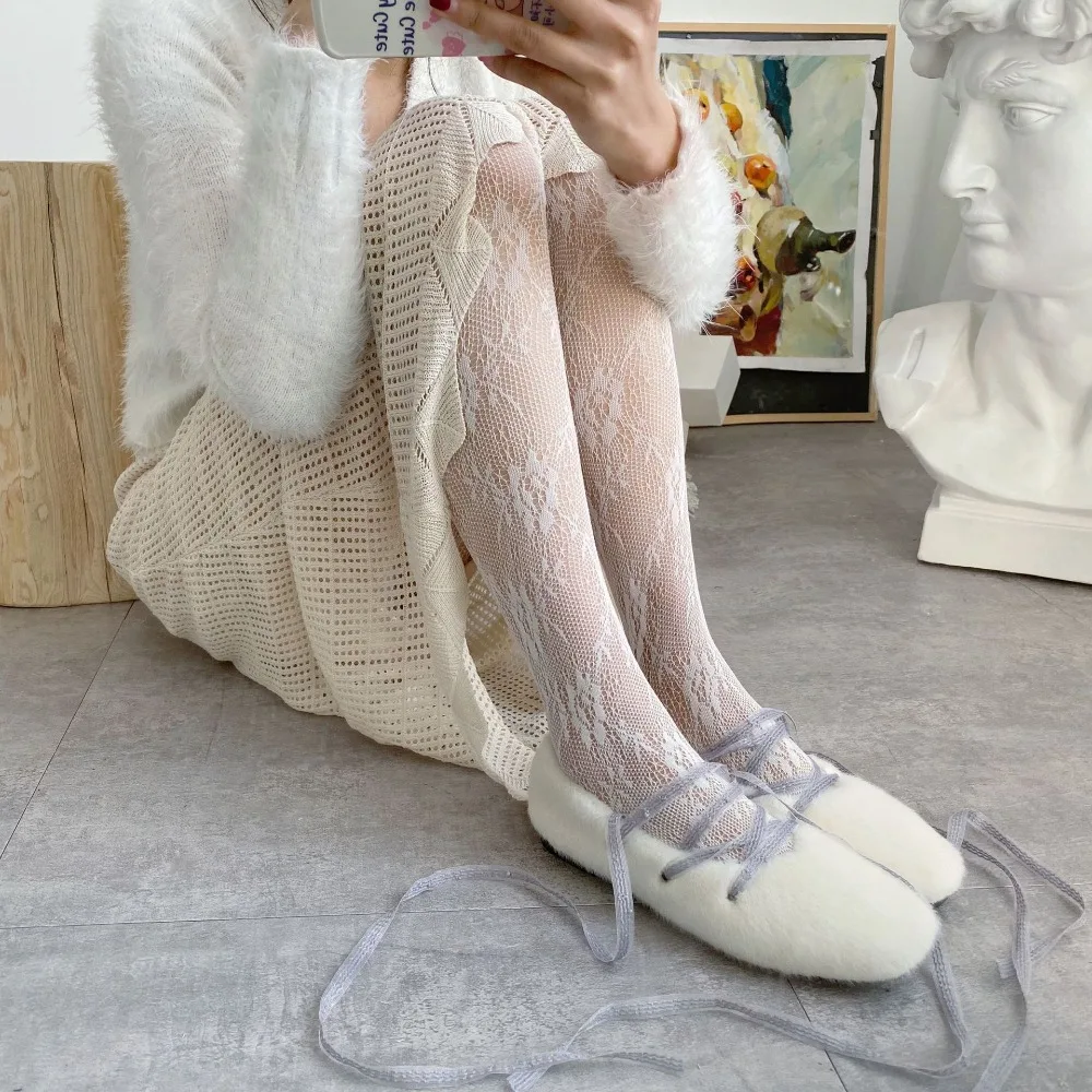 Fashion Summer Lace Stockings Sweet Slim Hollow Out Thin Stockings Above Knee Elastic Knee Length Socks