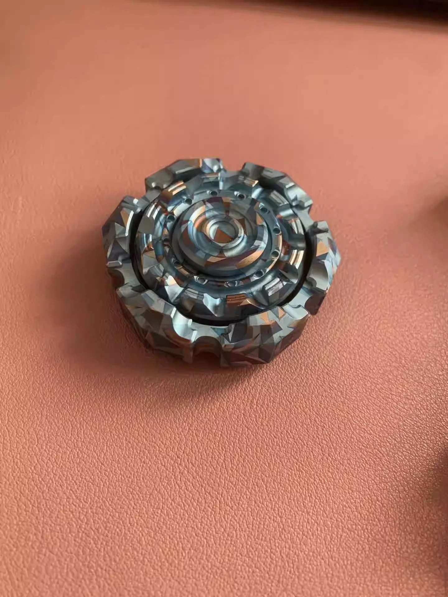 

Nine hand engine S-linked gyroscope, fingertip gyroscope, titanium