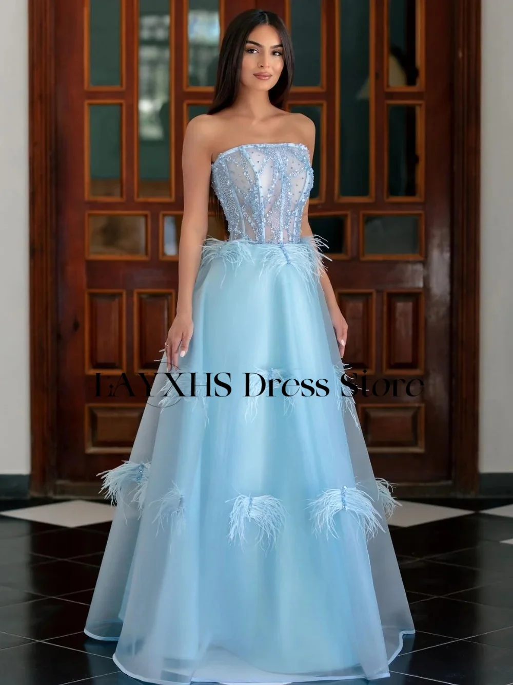 LAYXHS mode bleu bretelles robes de soirée a-ligne plume perlée Tulle robes de soirée personnalisé فساتmaveramavera