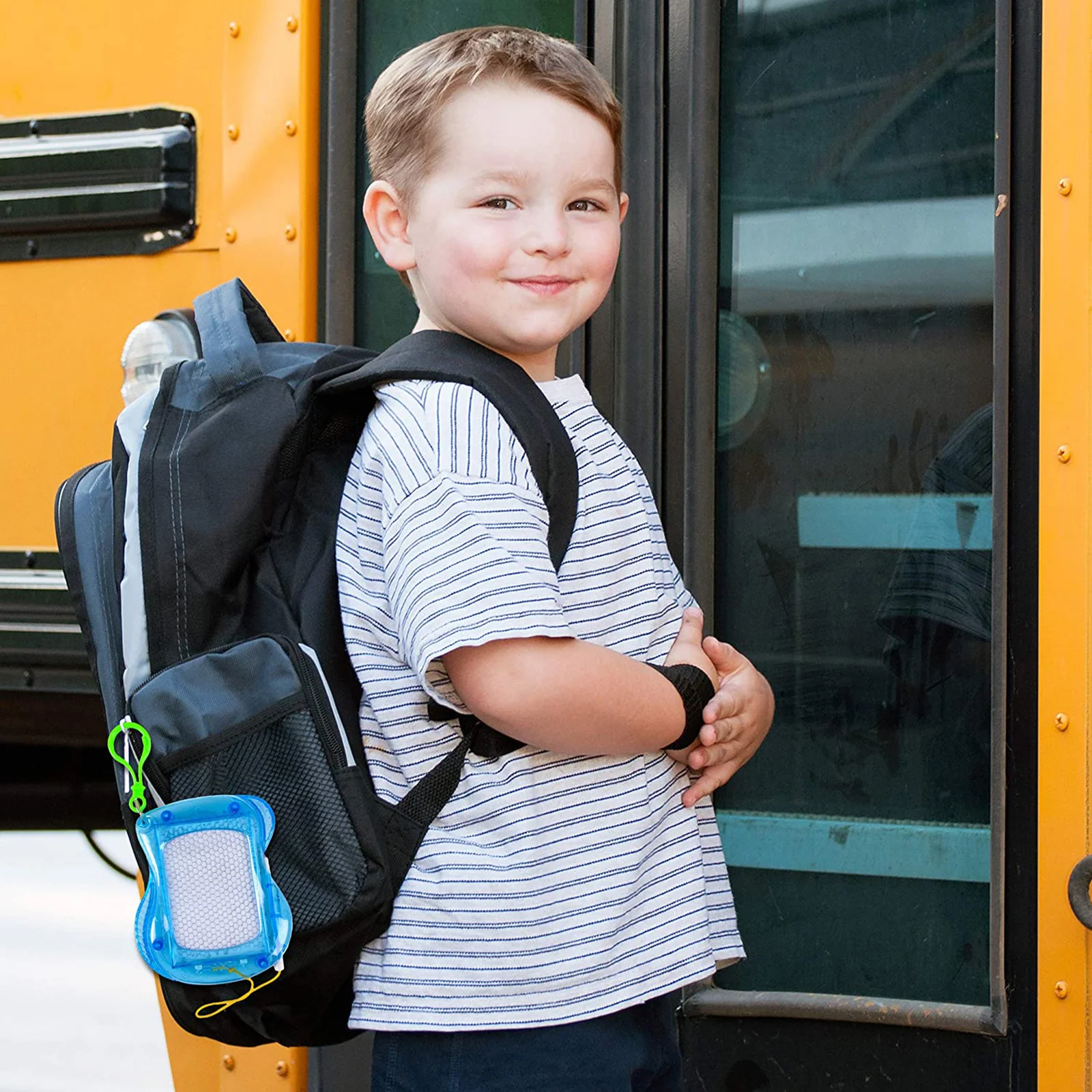 

4Pcs Erasable Magnetic Painting Pad for Kids Brain Boosting Creative Play Mini Doodle Board Ideal Goodie Bag Filler Birthday