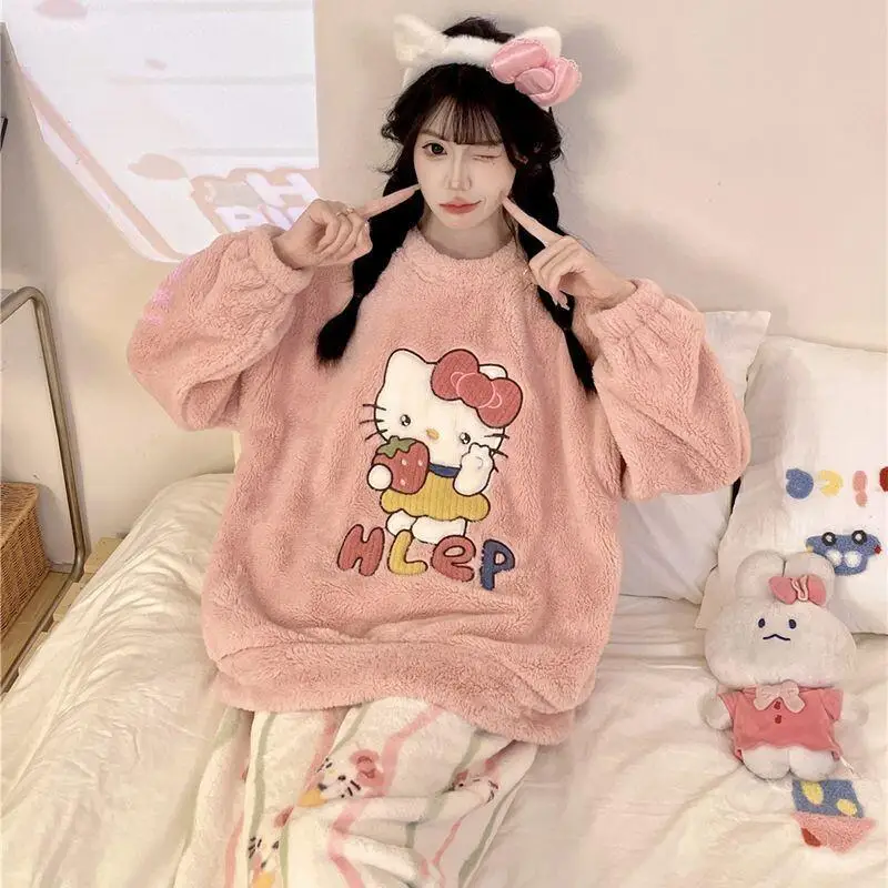 

Комплект пижам Sanrio Hello Kitty, фланелевая домашняя одежда для женщин и студентов, милый утолщенный теплый комплект для осени и зимы, новый стиль, модный и уютный