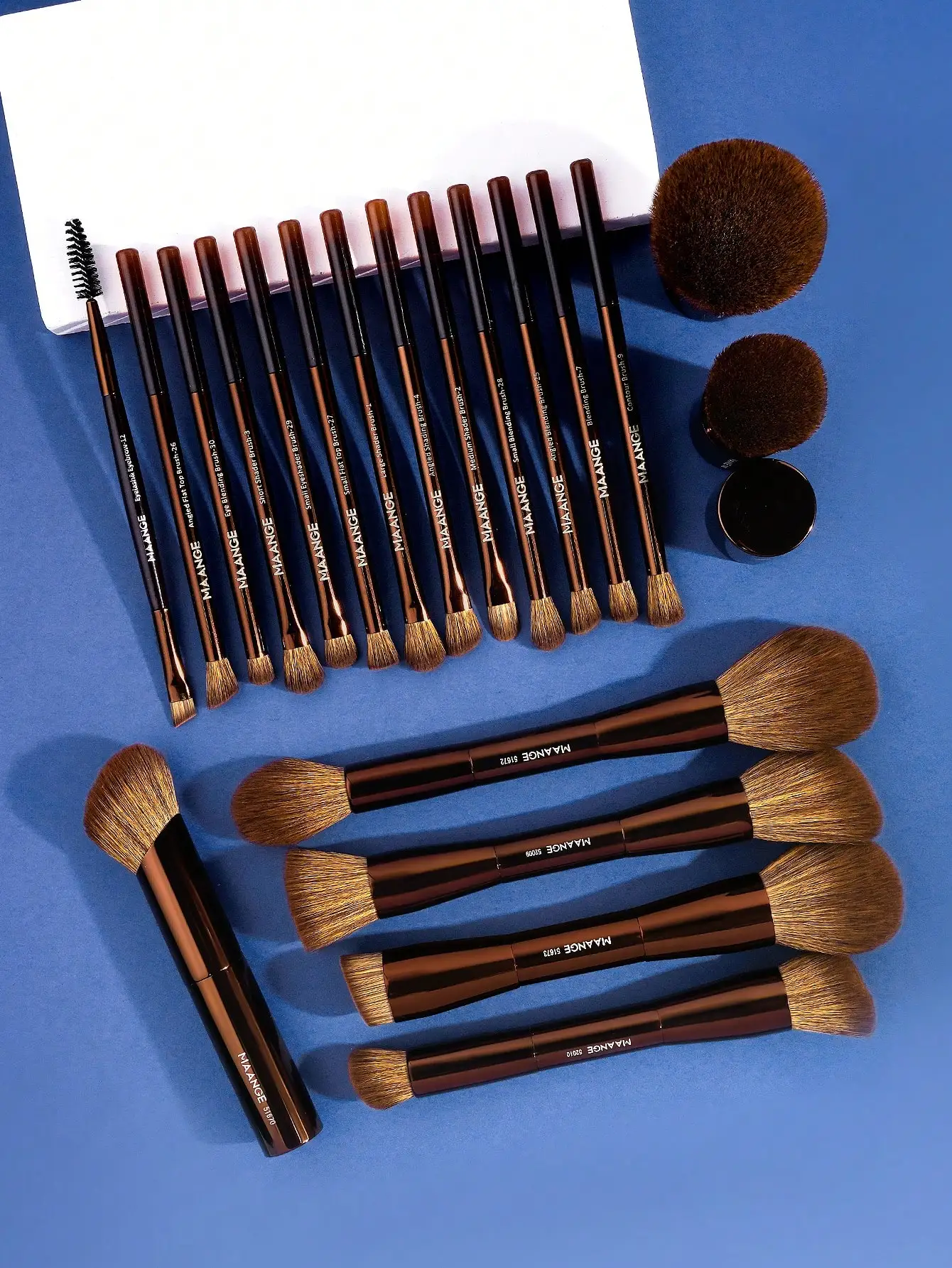 

MAANGE 20-Piece Professional Makeup Brushes Set, Metal Handle Wand With Velvet Pouch, Soft Foundation, Eyeshadow, Eyebrow, Blending, Highlighter, Kabuki Brushes, Nylon Bristles For All Skin Types, Unscented, Perfect For Daily Use & Travel, Makeup Accessor