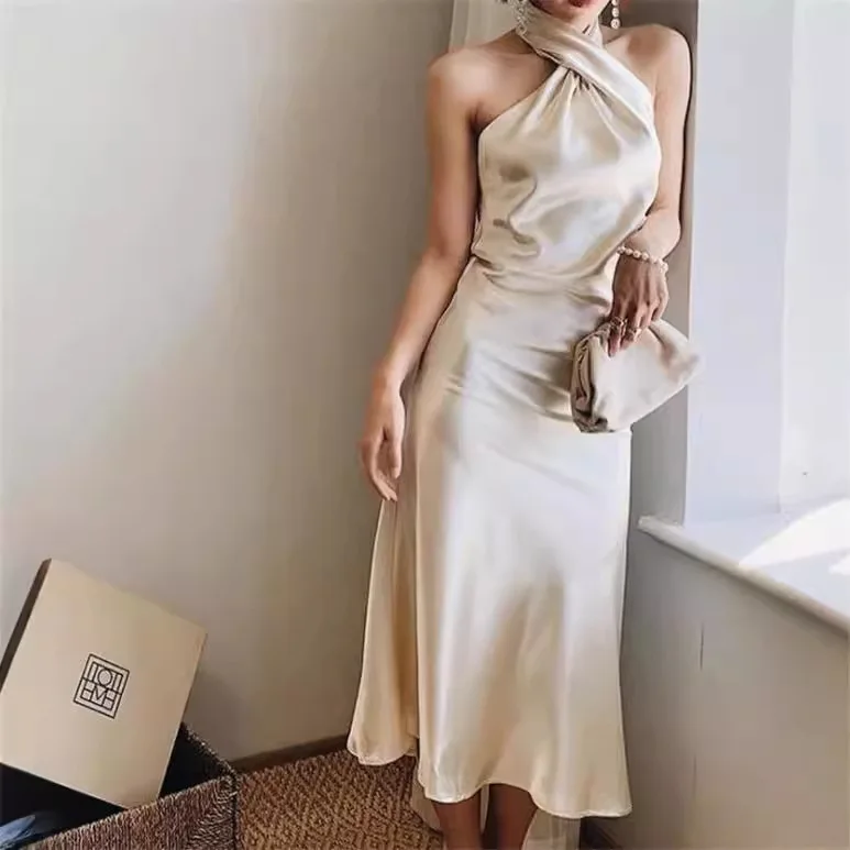 Robe brillante de style occidental pour femmes, col licou, dos nu, coupe couvertes, robe beige élégante, jupe de soirée sexy, nouveau