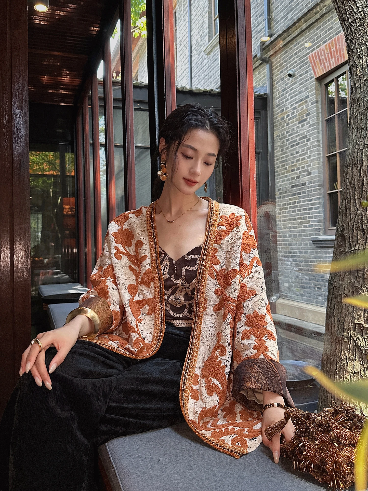 

Sanji Bla Flower Early Autumn Lace Dyed Rope Embroidery Outerwear Women's Loose Fit Long Sve Commute Sle Jaet