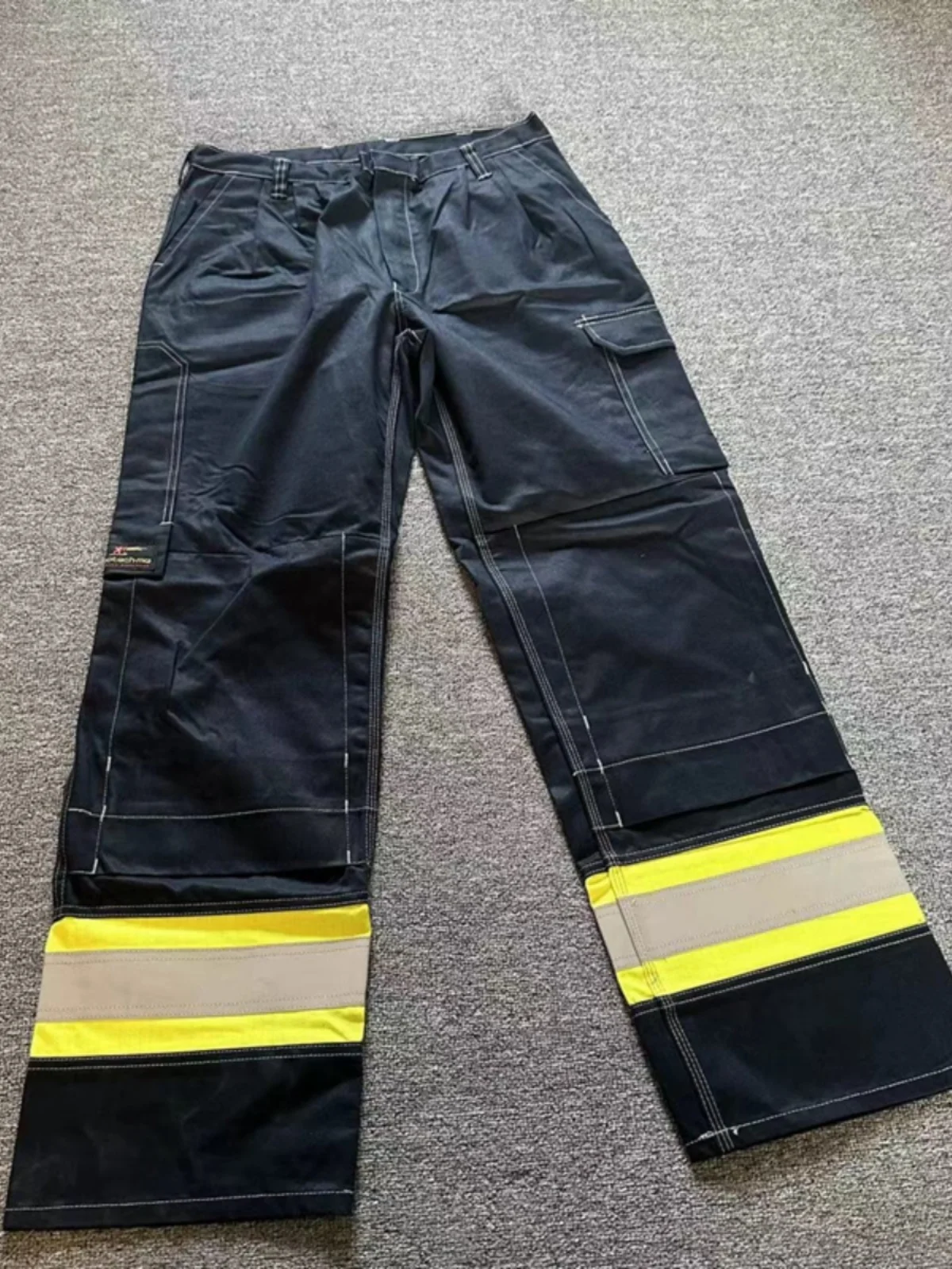 

Men's Outdoor Workwear Long Pants Spring Autumn Reflective Strip Fireproof Welding Utili kets Straight Leg Casual