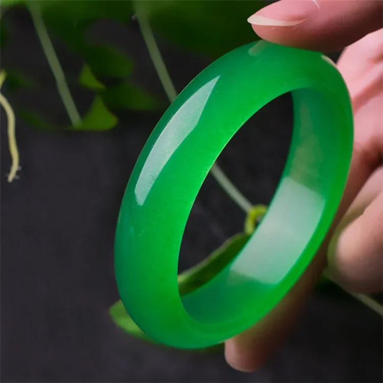 

Ice seed yang green bracelet, emperor green jadeite color, full green women's jade bracelet, quartz rock jade bracelet