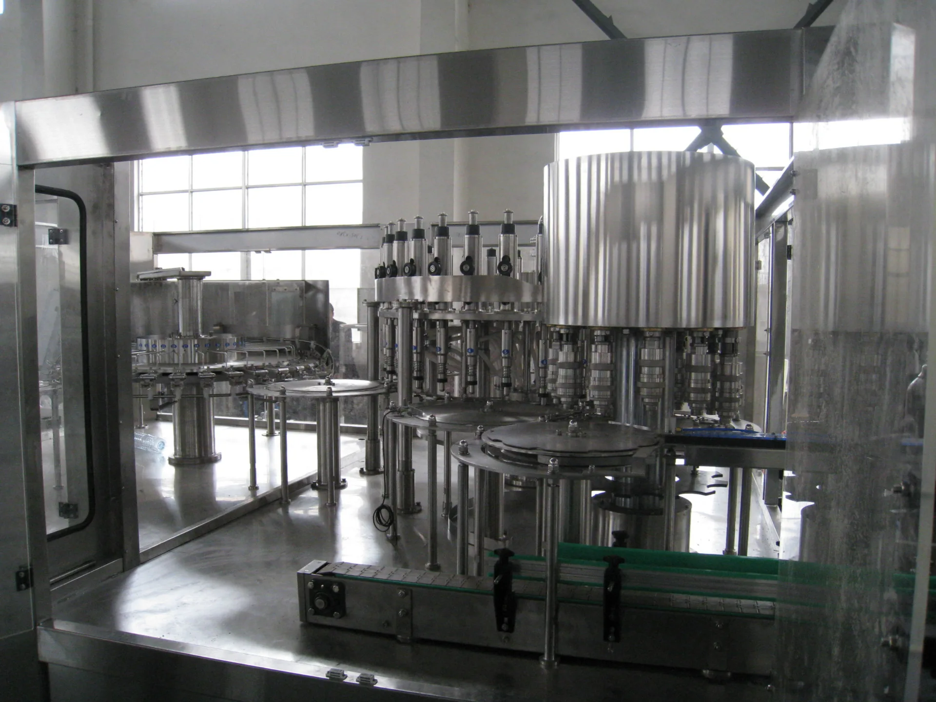 Electric Automatic Water Bottle Filling Plant Line for Beverages Shampoo Glue Nail Polish and Oil Liquid Glue Filler Customized