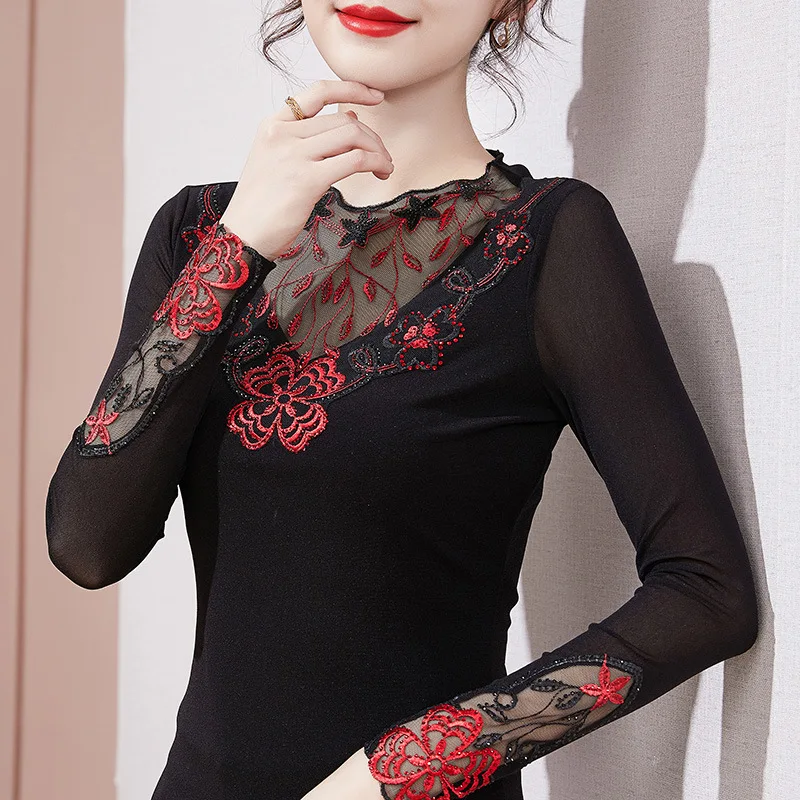 SALE Fashion Casual Long Sleeved Lace T-Shirt Elegant Slim Hollow Out Embroidered Bottom Shirt