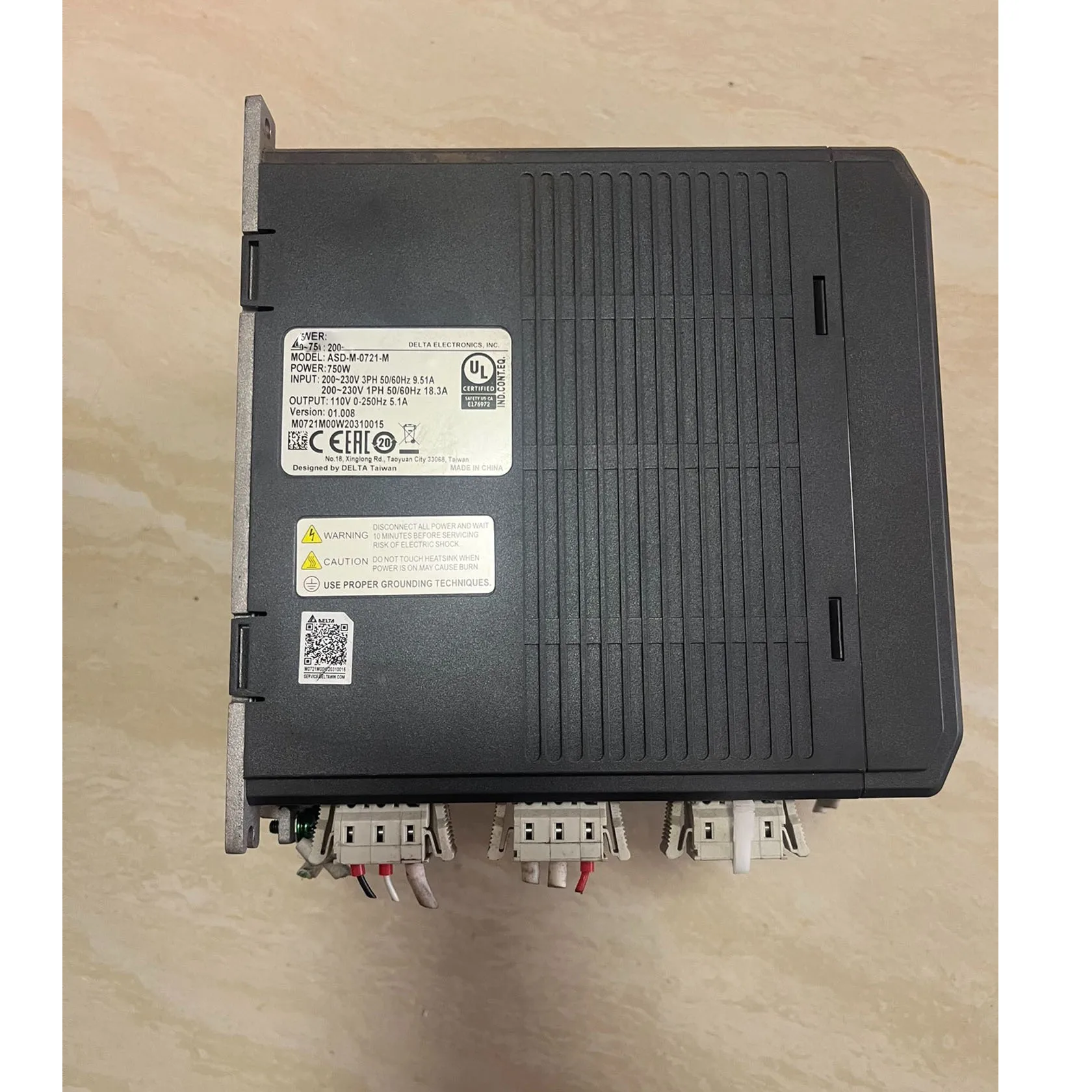 Servo drive ASD-M-0721-M Com garantia