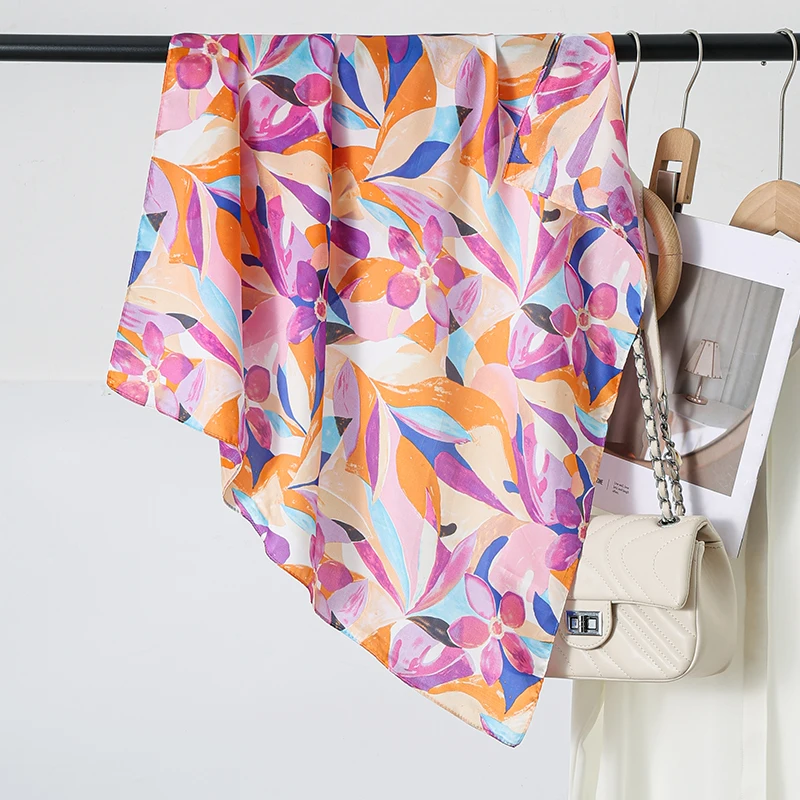 الفاخرة الأزهار طباعة مربع وشاح حريري المرأة الحجاب موضة العصابات الشعر منديل الإناث زخرفة شال باندانا حقيبة الأوشحة
