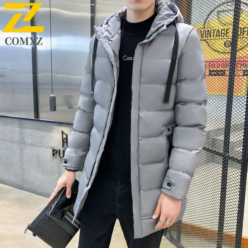 COMXZ الحد الأدنى وسادة مبطنة متعددة جيب مقنعين يندبروف التخييم في الهواء الطلق الشتاء سترة الثلوج عالية الجودة الرجال معطف الحشو