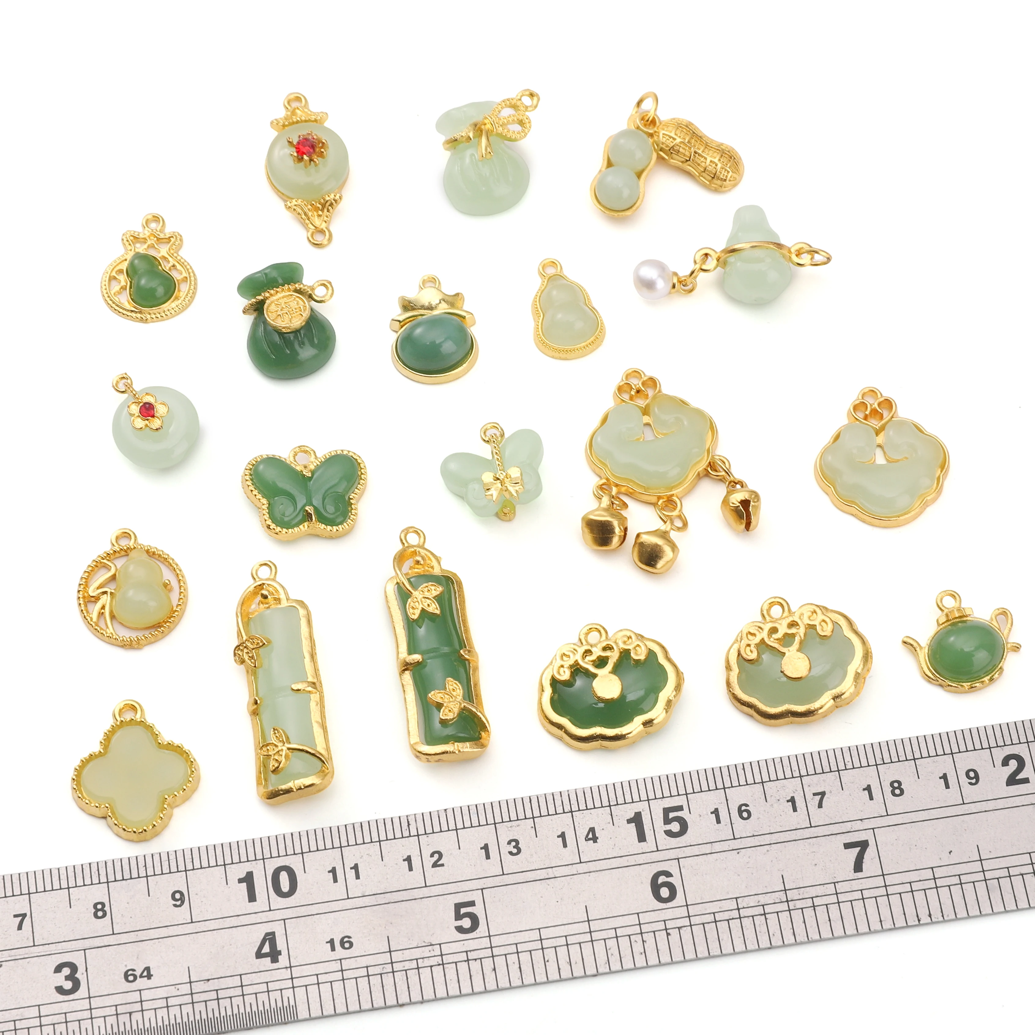 

2pcs Alloy Imitation Jade Color Lucky Glass Pendant for Jewelry Making DIY Bracelet Necklace Earrings Accessories