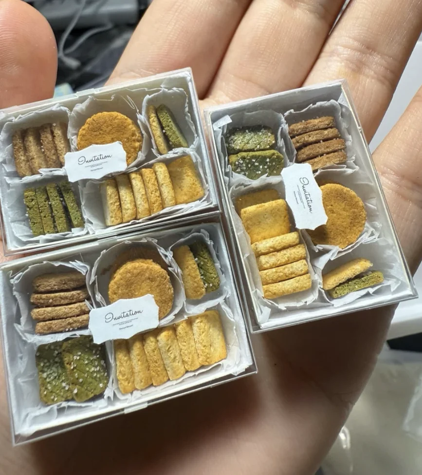 Hot Sale 1:6 Miniature Bakery Gift Set, Handmade Pizza Cookie Bread Matcha Box, Dollhouse Kitchen Pretend Play Dessert Decor