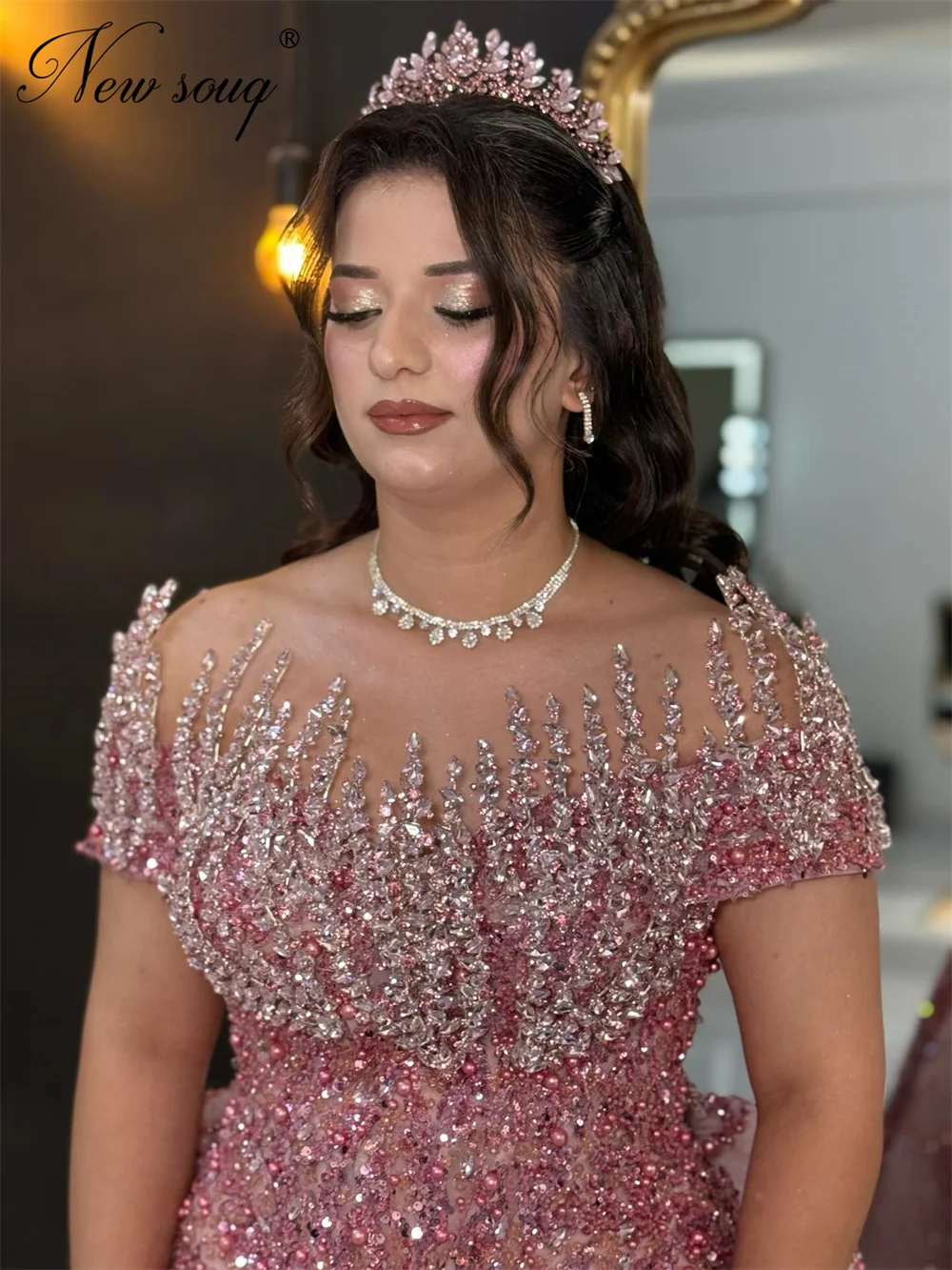 Saudi Arabic Pink Beading Evening Dresses Elegant Off Shoulder Prom Dress Customized Crystals Bridal Party Gowns With Overskirt