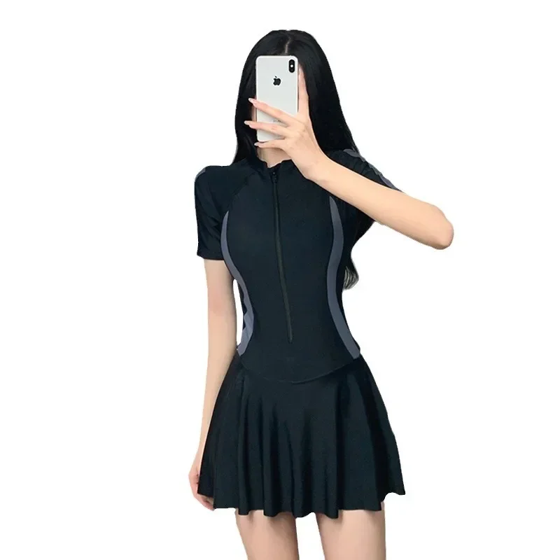 2025 جديد ملابس السباحة النسائية فستان صيفي نمط البطن تغطي والتخسيس والمحافظ بأكمام طويلة ملابس السباحة الرياضية للطلاب