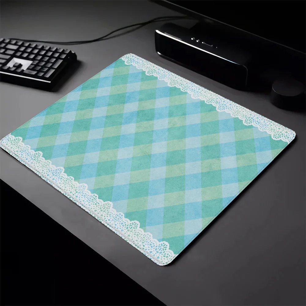 Lace Pattern Anime Mouse Pad Gamer Small Gaming Mouse Mat Deskmat Pc Accessories Mausepad Pad on the Table Mousepad Mats Cabinet