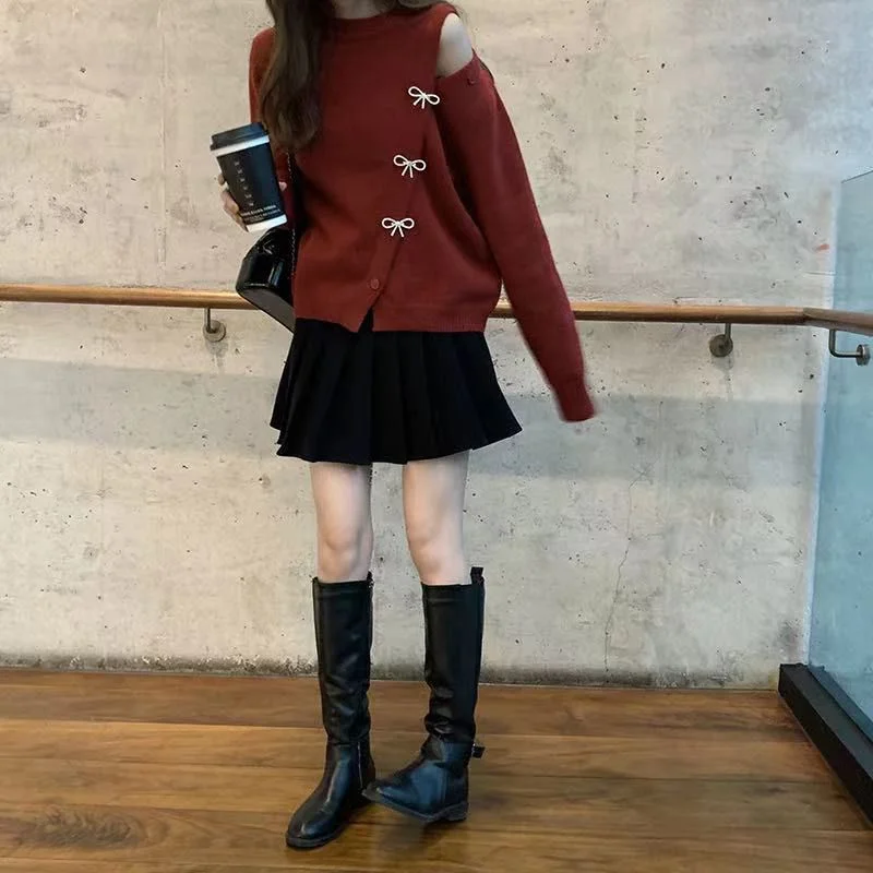 جديد الأحمر الخريف والشتاء جولة الرقبة خارج الكتف سترة للنساء الكورية نمط فضفاض الحلو القوس دبوس زر سترة