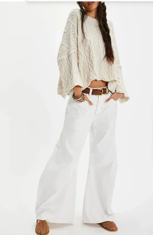 

2025 новый модный вязаный свитер с круглым вырезом и длинными рукавами для женщин, зимний повседневный свободный свитер, топ для женщин