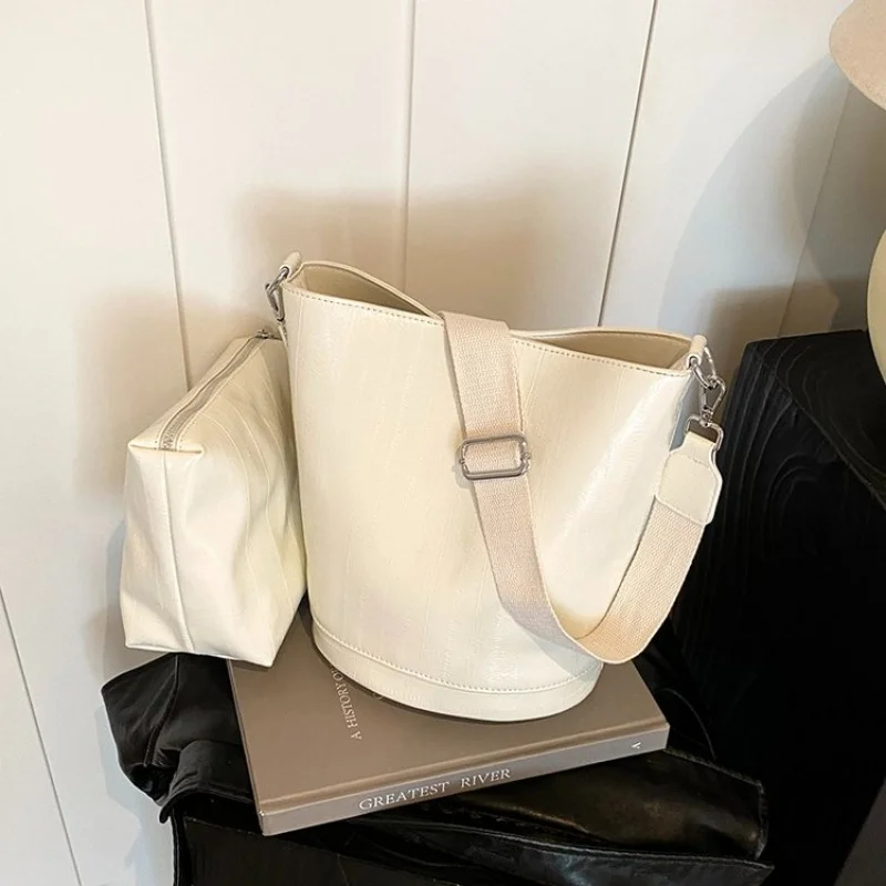 

Роскошная брендовая модная кожаная женская большая сумка, классическая элегантная популярная модная сумка Paris с изысканной отделкой ​