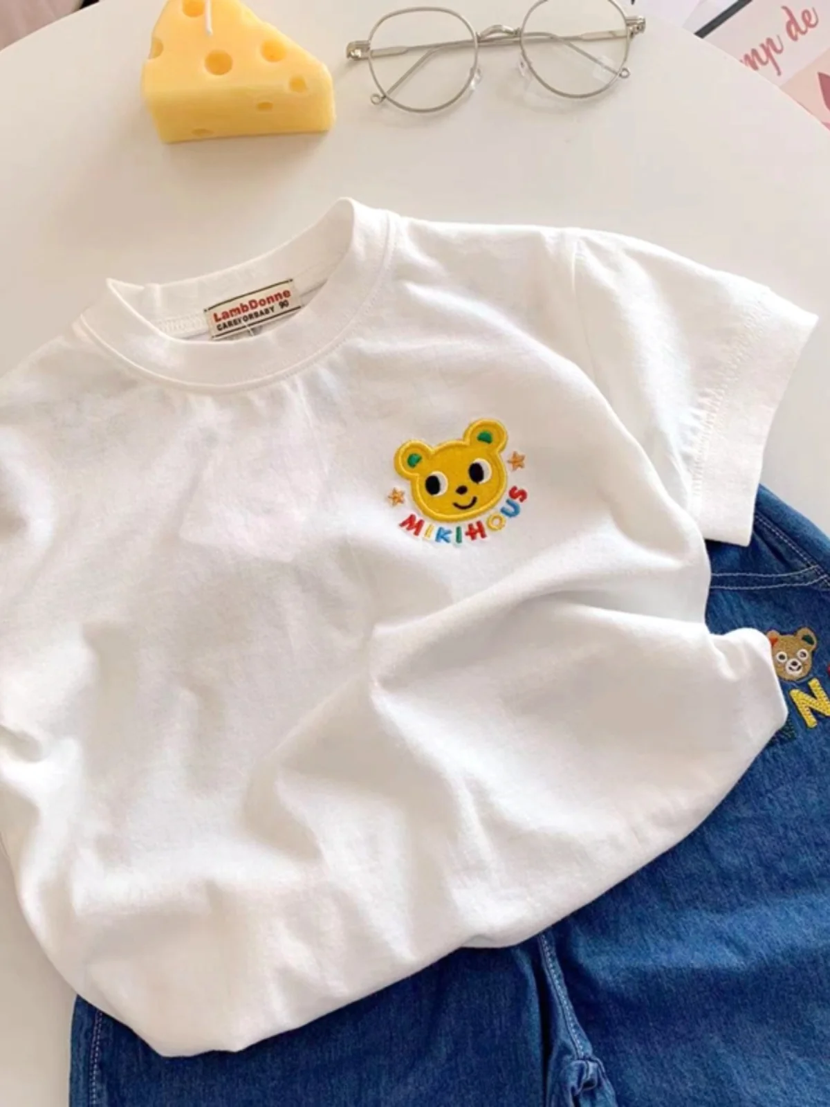 Cseta de Manga Corta para Niños con Bordado de Dibujos Animados, Cseta de Verano Moderna de Corte Recto para Uso Diario...