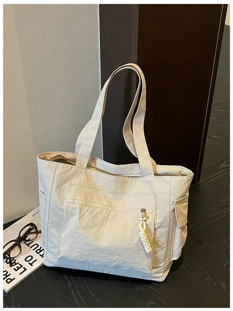 Neue modische Nylon-Schultertasche, große Kapazität, leichte, lässige Alltagstasche, Umhängetasche für Damen – Detail 37