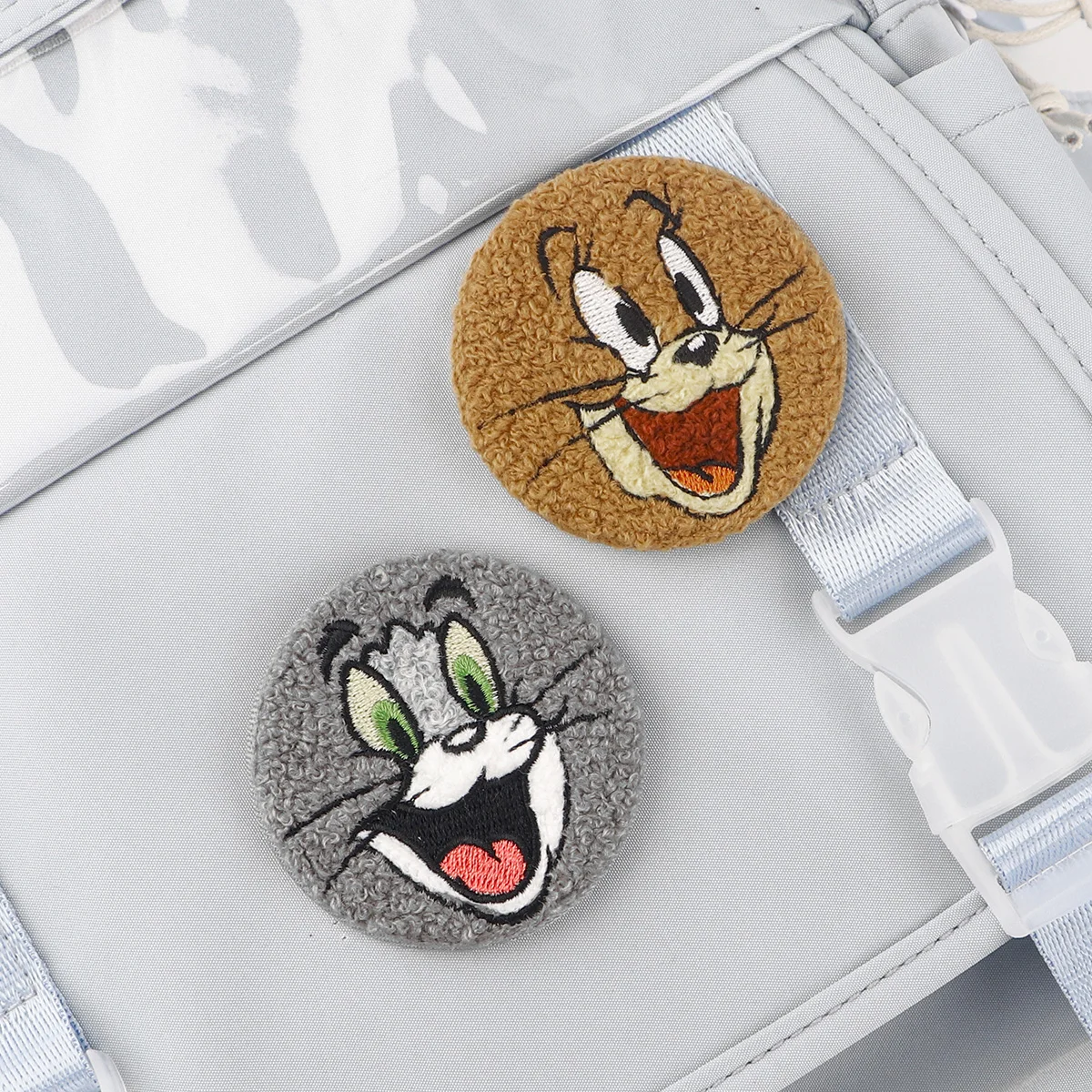 Cartoon Cat and Mouse Button Pins Tinplate Brooch Towel Embroidery Lapel Badges for Clothes Backpacks Briefcase Accessories Gift