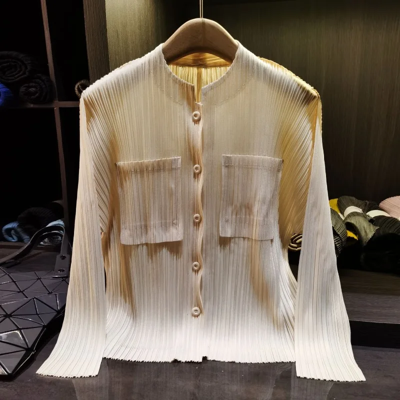 

Новая плиссированная блузка Miyake весна-лето 2026 для женщин: однотонная, элегантная, повседневная, на одной пуговице, приталенная, универсальная, простая.