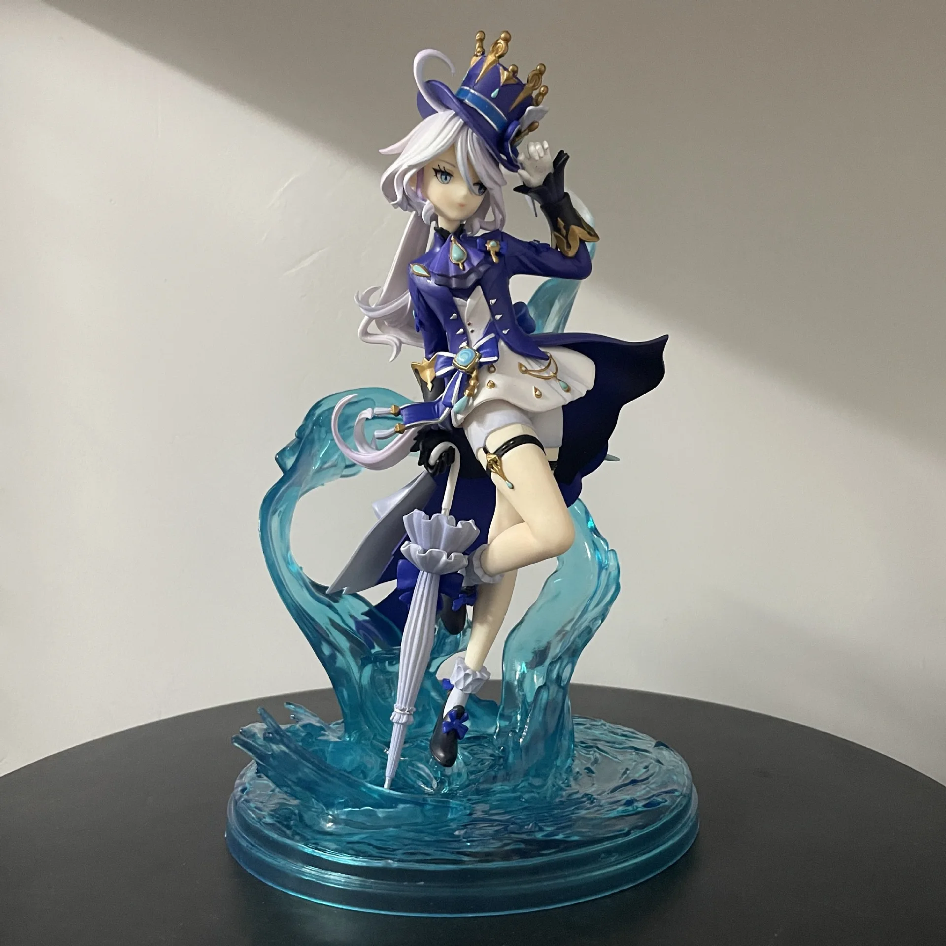 原神インパクトアニメフィギュアフリナフォカロスアクションフィギュアPVCモデルGKスタチュードールコレクションデスクデコレーション誕生日プレゼント