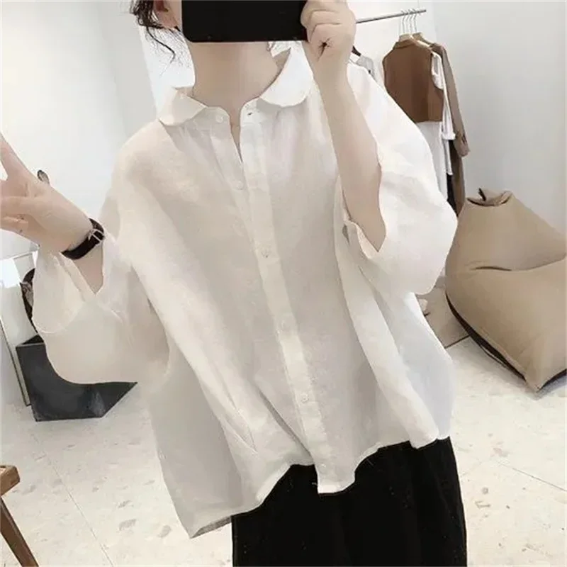 Cotton And linen Women's Shirt Summer New Three-quarter Sleeve Bat sleeved Loose oversized slimming Doll Collar Blouse Lady