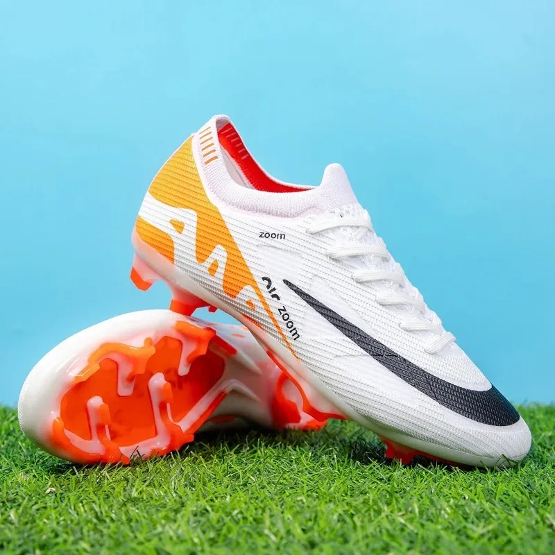 

New Men Football Boots FG/TF Ultralight Sport Turf Futsal Match Soccer Shoes Training Cleats Grass Drop Shipping Top Quality