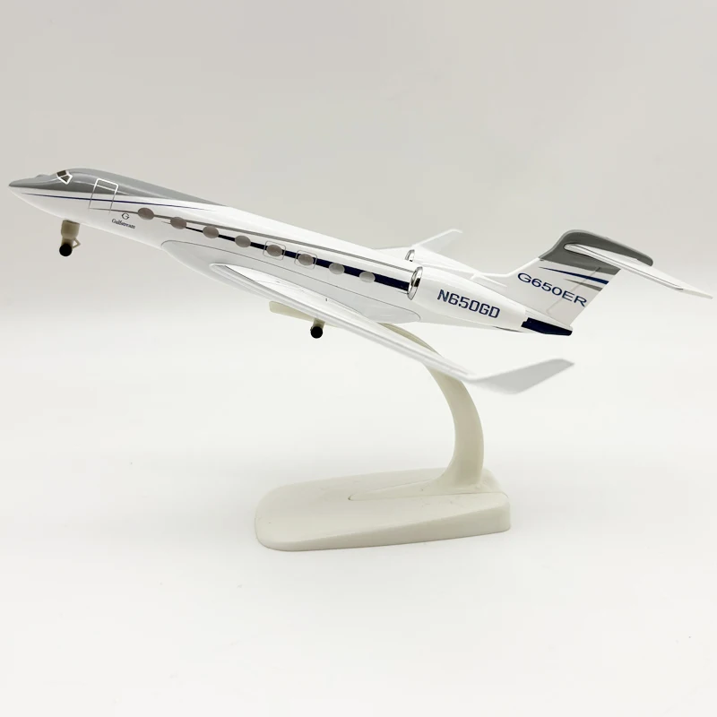 20cm Metal Gulfstream G650ER Business Model Planes Scale Aircraft Diecast With Wheels Base Miniature Airplane Static Collection view 4