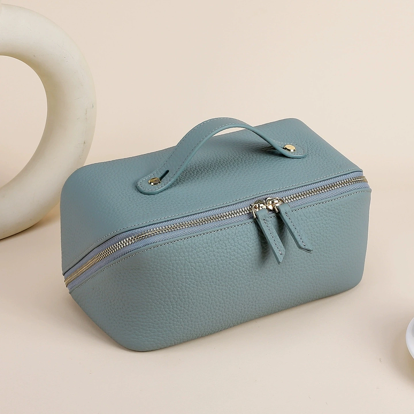 Large Capacity Genuine Leather Cosmetic Bag for Woman or Girl Real Cow Leather Make Up Bag