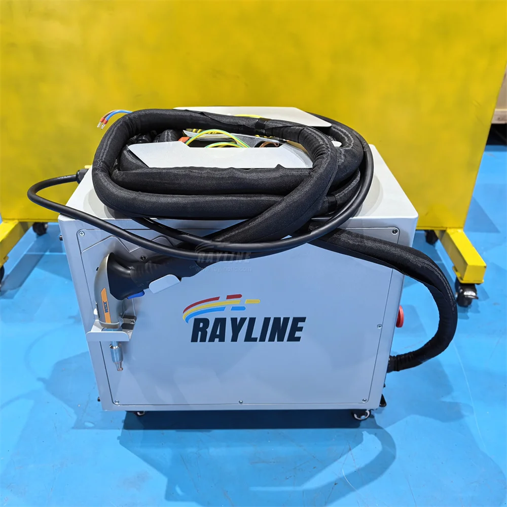 Super Mini 4 in 1 laser welder handheld fiber automatic laser welding Cleaning Cutting Machine 1000W 2000W