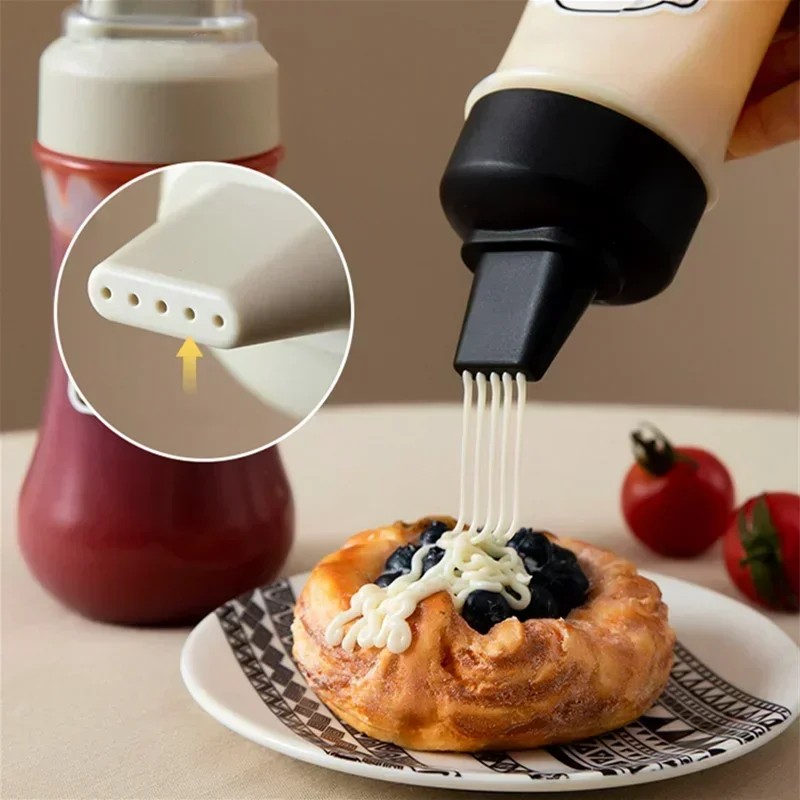 350ML Sauce Squeeze Bottle Five Hole Plastic Ketchup Bottle Sauce Honey Dispenser Container Kitchen Condiment Olive Oil Bottles