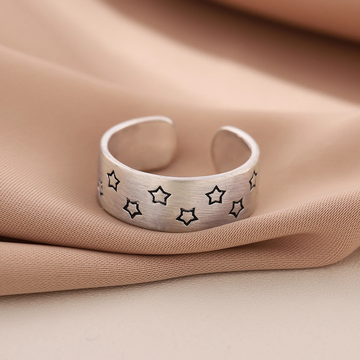 925 Sterling Silver Jewelry Personality Popular New Fashion Burst Star Pattern Accessories Female Opening Rings  R324