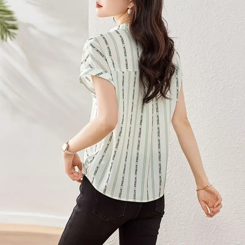 Camisa de manga corta con diseño para mujer, blusa de gasa con estampado, Estilo Vintage, elegante, 2024