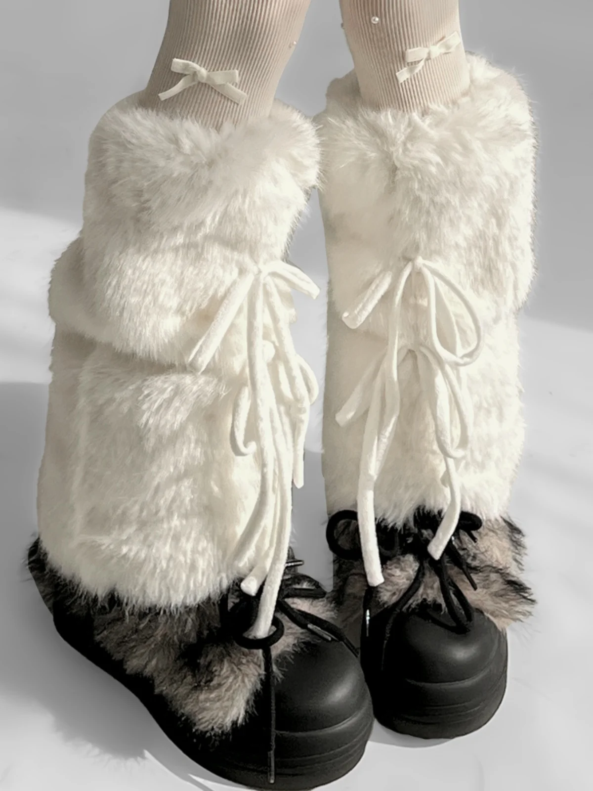 Y2K Subculture Japanese Original White Plush Leg Warmers with Bowknot Straps Autumn Winter Lolita Calf Socks for Women
