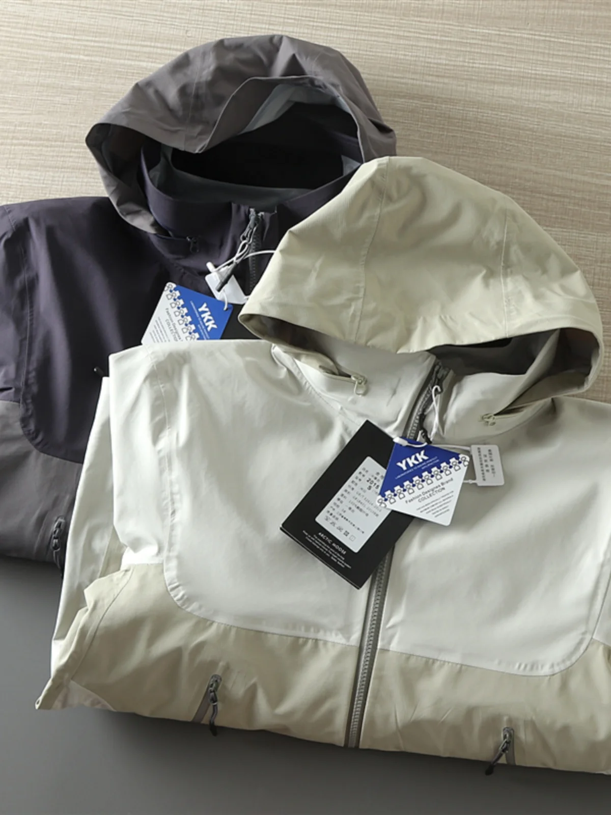 

Men's Outdoor Casual Hooded Jaet Windproof Waterproof Fly Bird Top Hard ell Jaet Spring Autumn Youth Faion Long Sv...