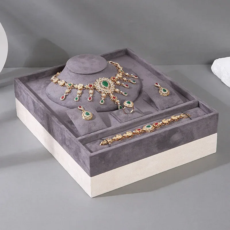 

Women Jewelry Packaging Velvet Gift Box Elegant Necklace Earrings Bracelet Ring Kit Display Tray Case for Stores Exhibition