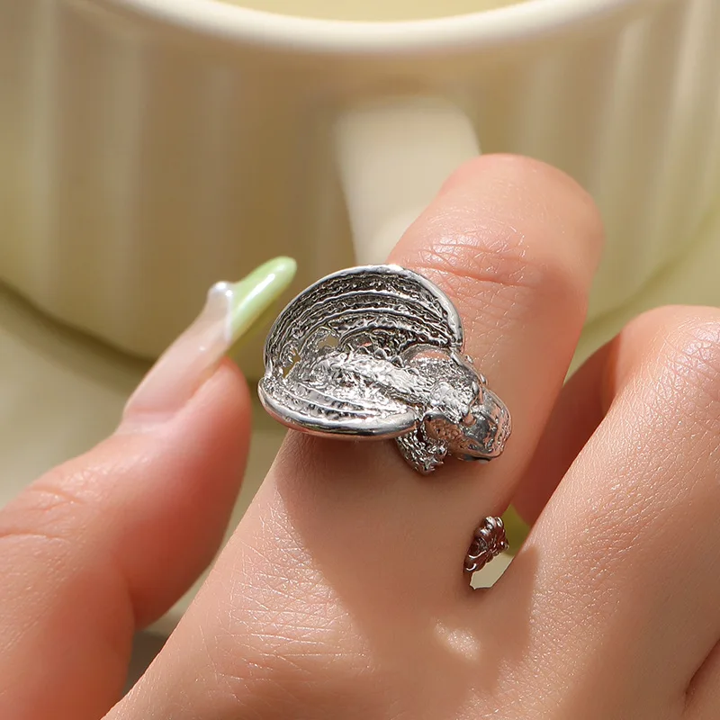 1pcs Hot Selling Multi Style Vintage Personalized Animal Versatile ring, high-end Sense Owl Little Monster Little Rabbit Ring